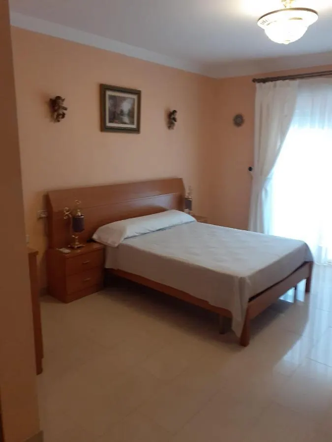 Apartamento en calle Real Almuñécar 0*,
